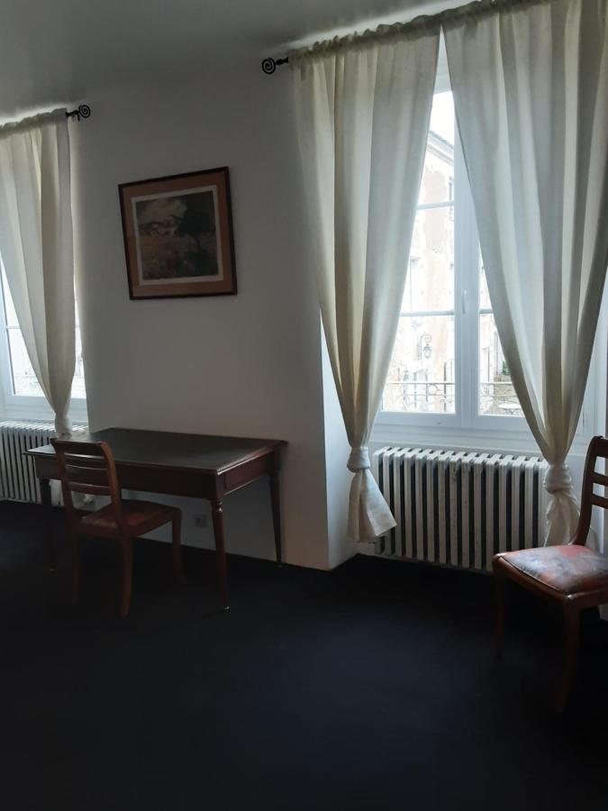 Chateau De La Touche Proche Poitiers Hotel Savigny-Lévescault Buitenkant foto